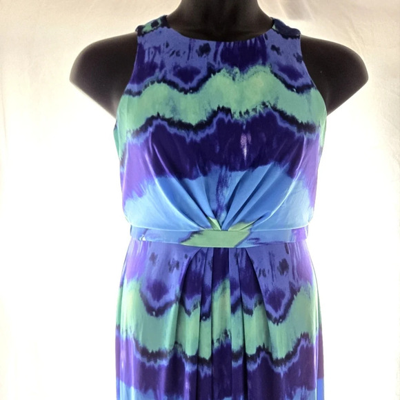 Gorgeous Maxi Dress EUC - Picture 3 of 12